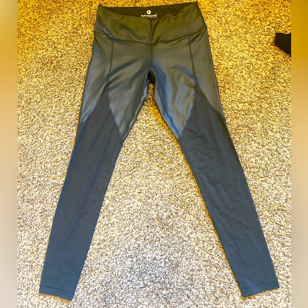 90 Degree Gray Leggings w/Mesh